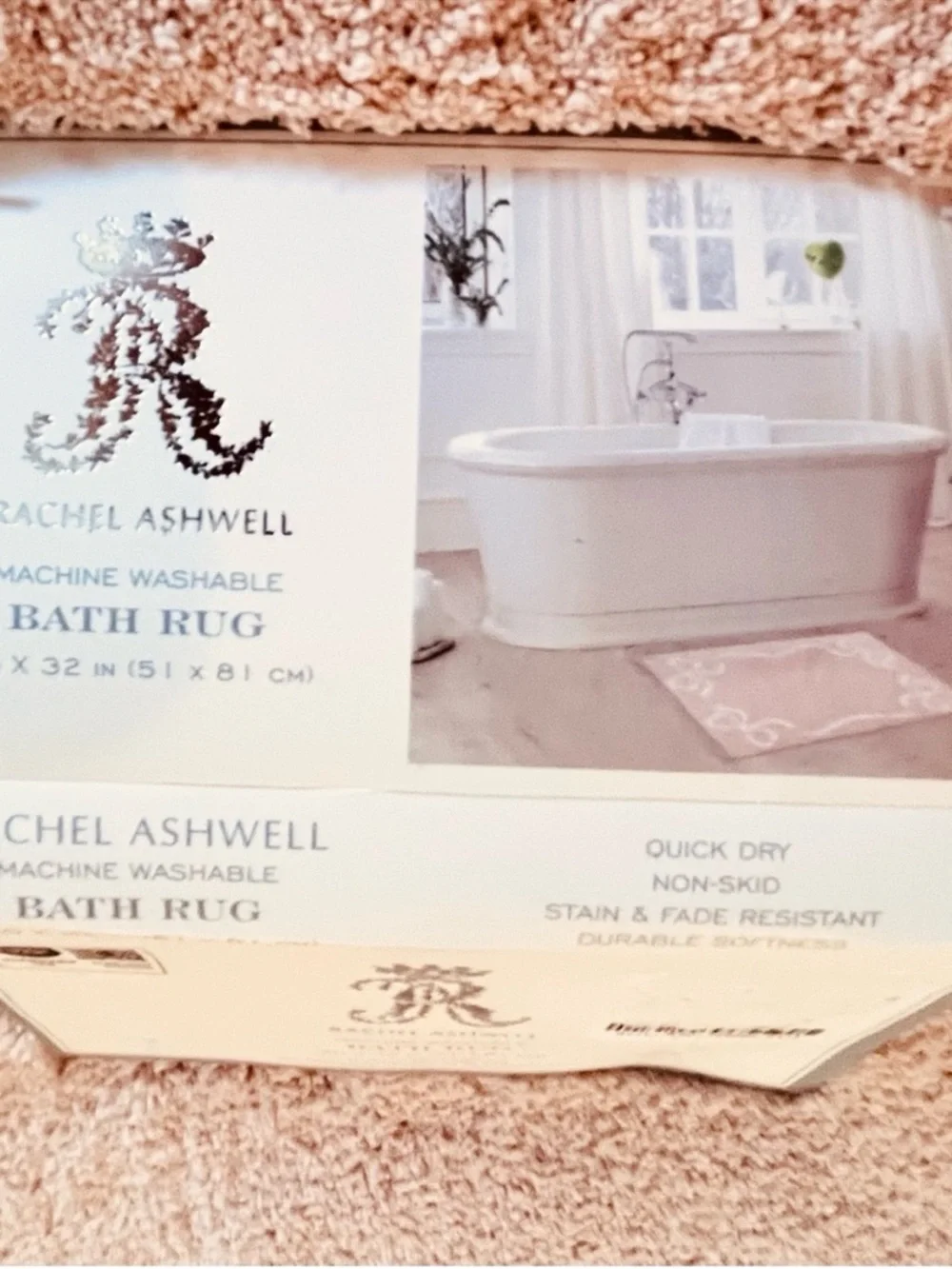 🆕- Rachel Ashwell-Coquette Plush Soft Bow Accent Bath Rug in Light Blush Pink
